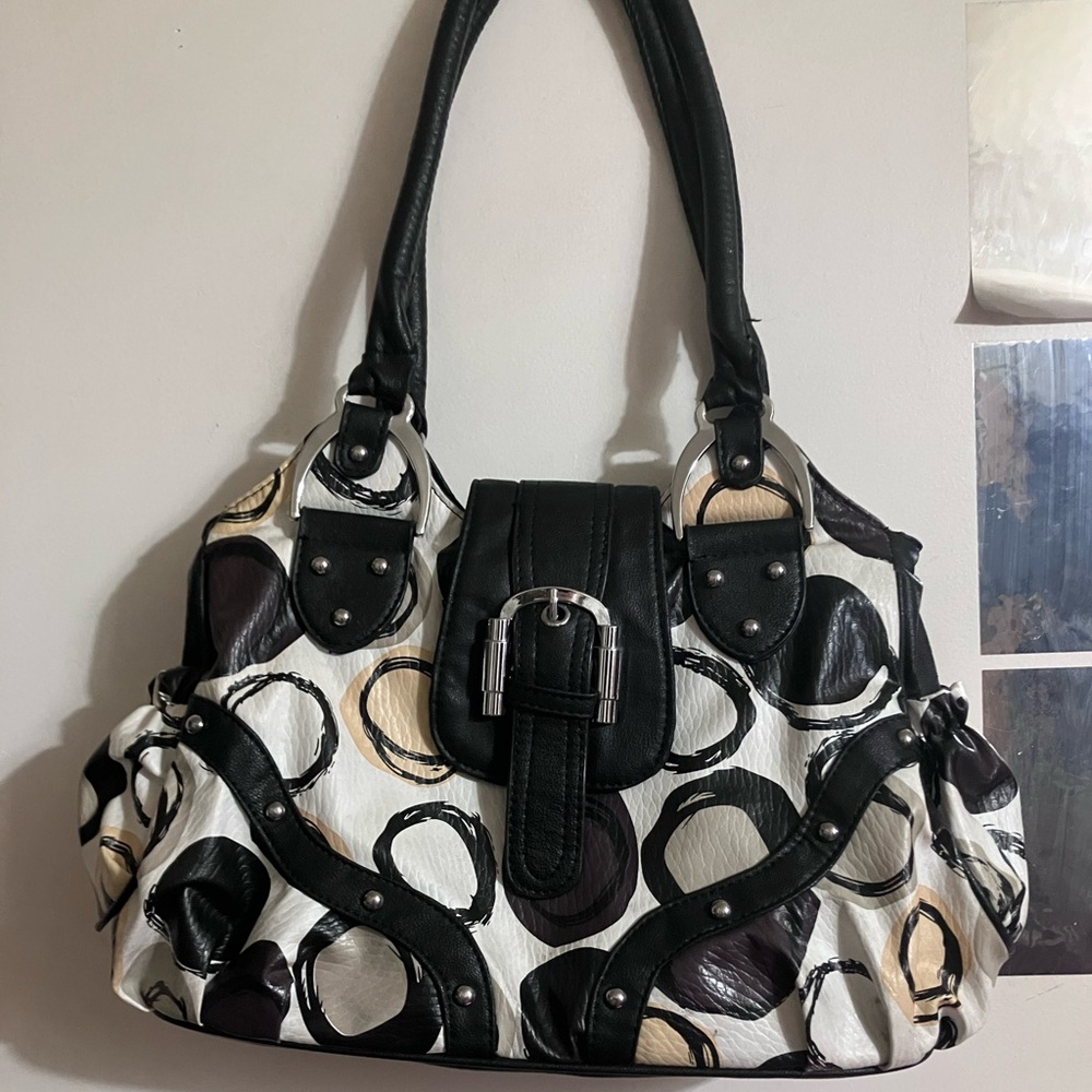 Elegant Black and Cream Circle Pattern Shoulder Bag